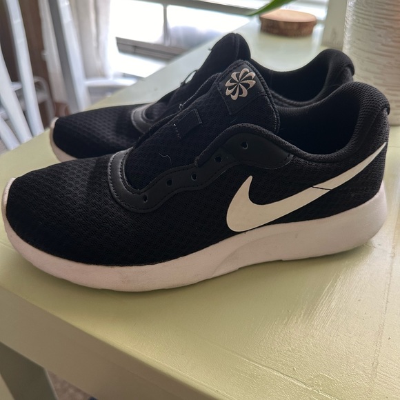 Nike Tennis - Picture 3 of 4